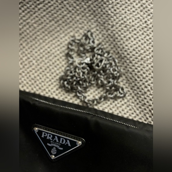 Prada chain shoulder bag in Nylon - Picture 8 of 8